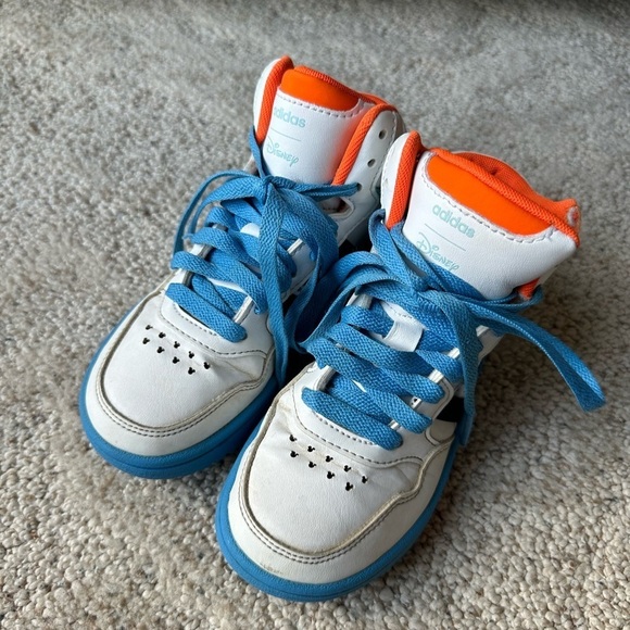 Adidas Kids Disney Mickey Mouse X Hoops Mid 3.0 Sneakers Size 12 - Picture 2 of 11